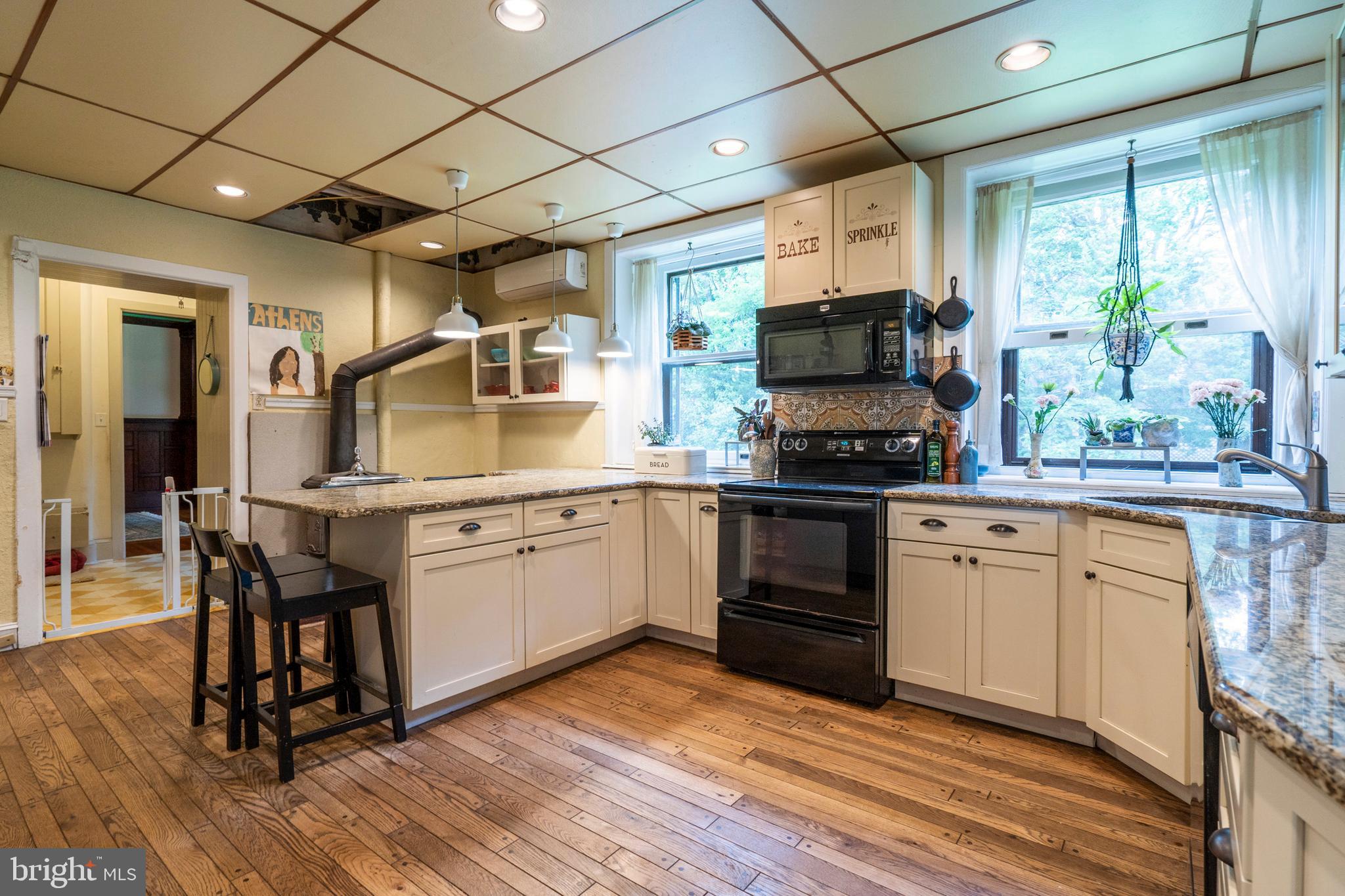 232 Pelham Road Philadelphia, PA 19119 - Photo 17 of 44