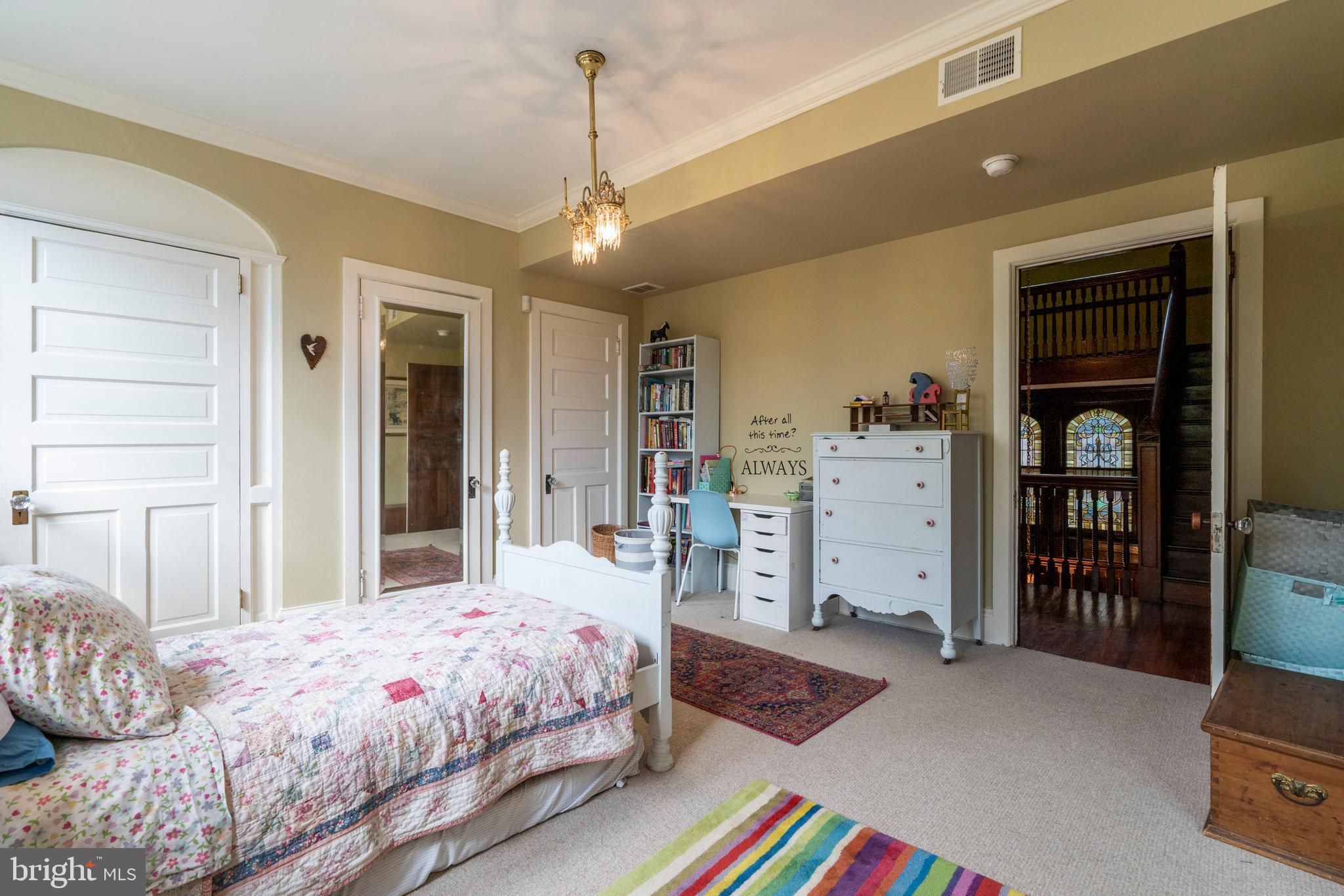 232 Pelham Road Philadelphia, PA 19119 - Photo 27 of 44