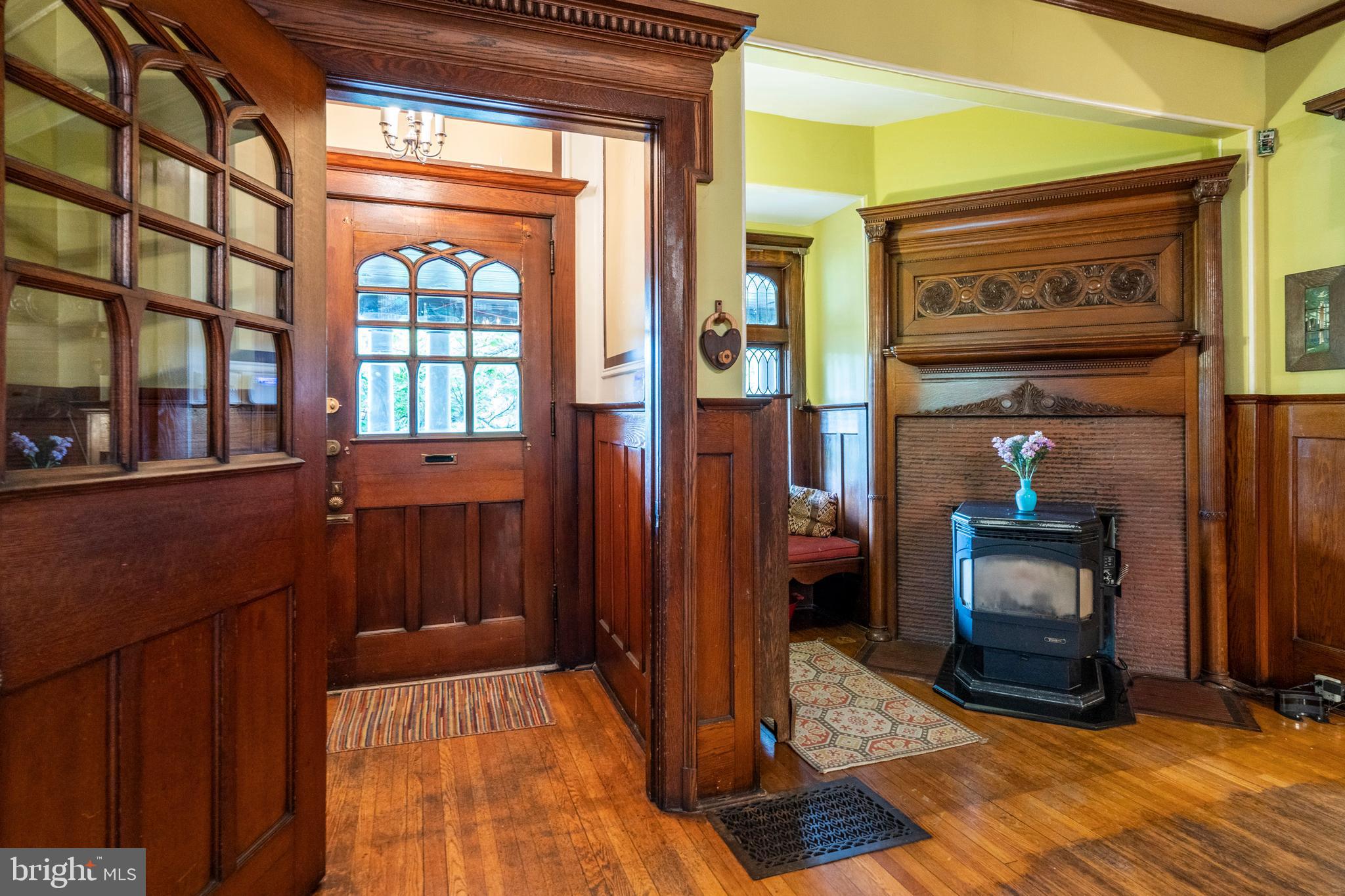 232 Pelham Road Philadelphia, PA 19119 - Photo 6 of 44