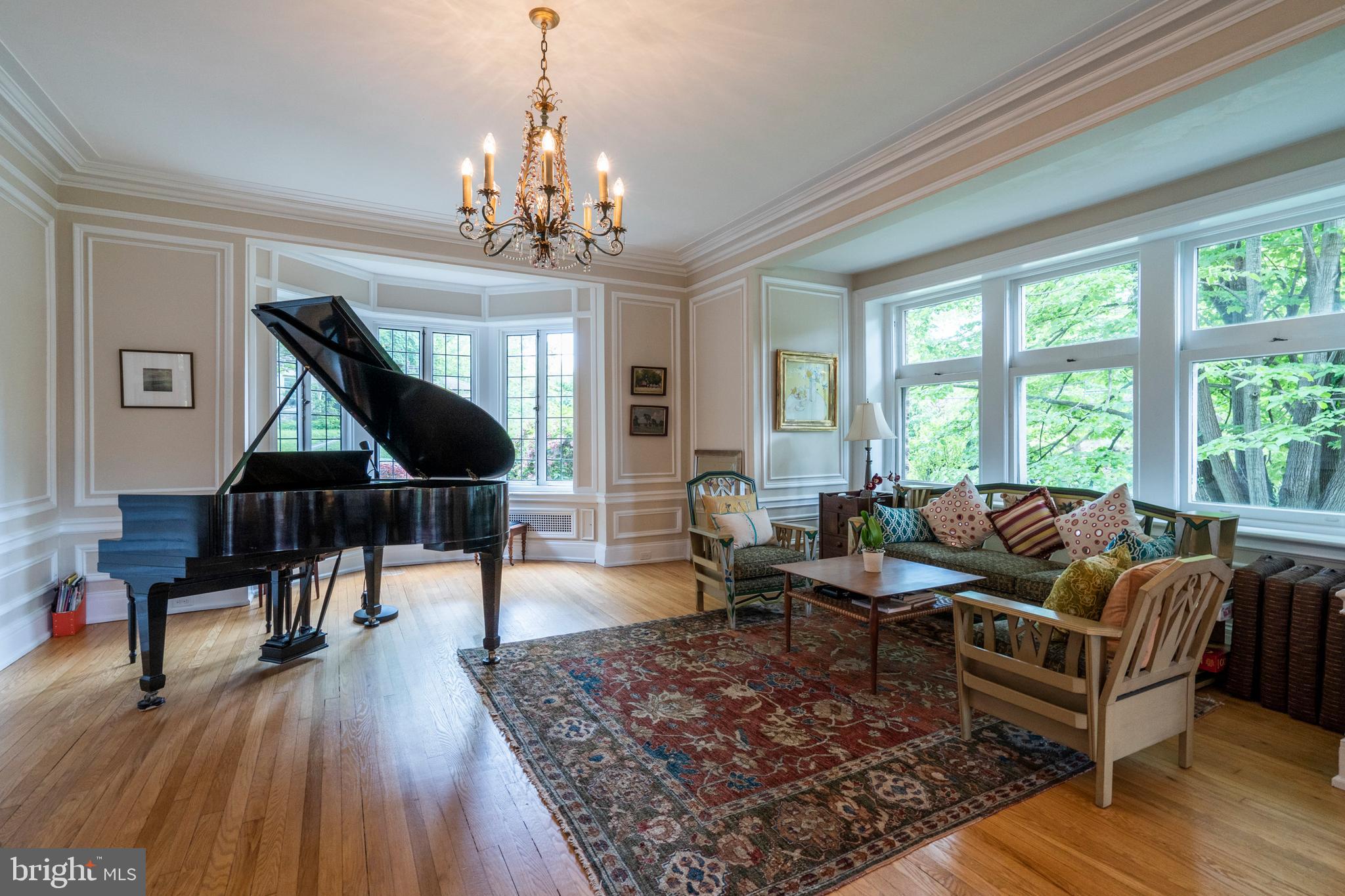 232 Pelham Road Philadelphia, PA 19119 - Photo 9 of 44