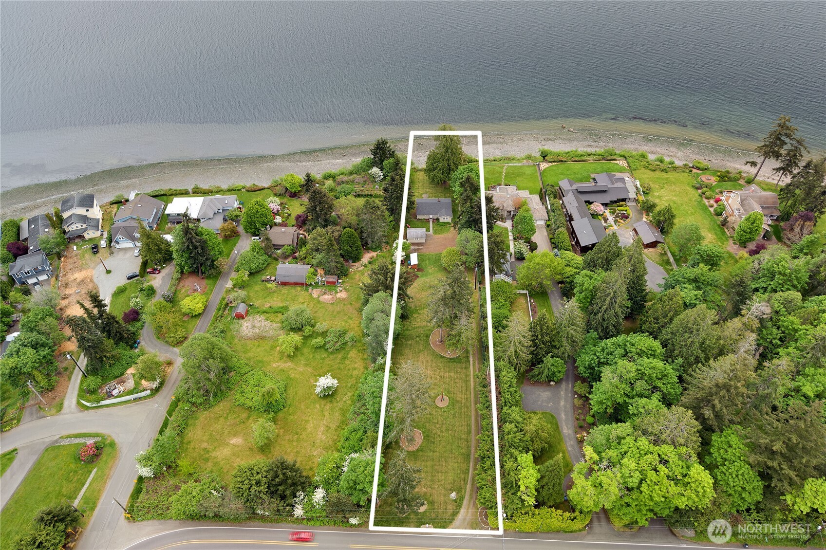 23932 Jefferson Point Road Northeast Kingston, WA 98346 - Photo 6 of 40