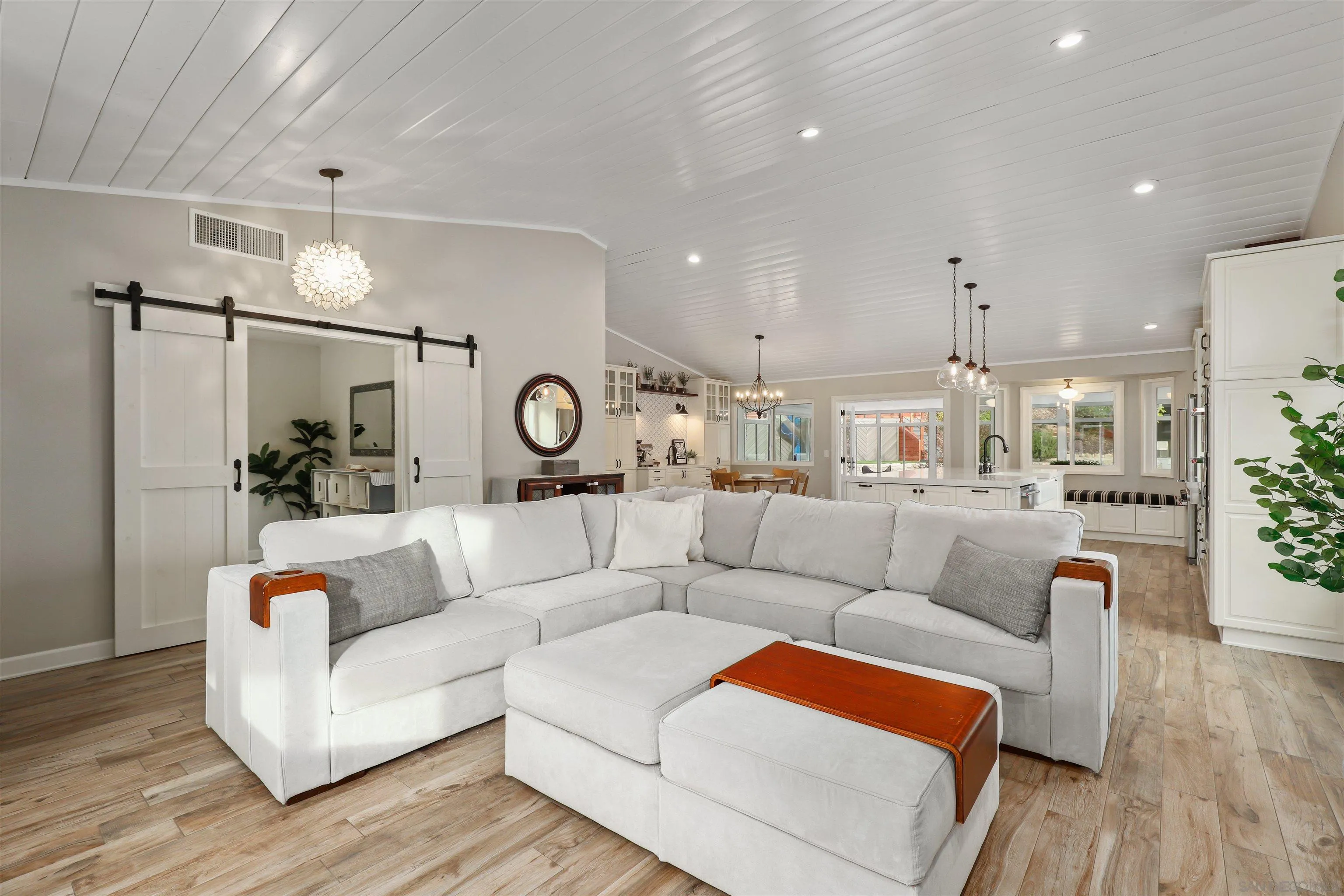 14717 Fieldview Way Poway, CA 92064 - Photo 12 of 35 a living room with furniture and a wooden floor