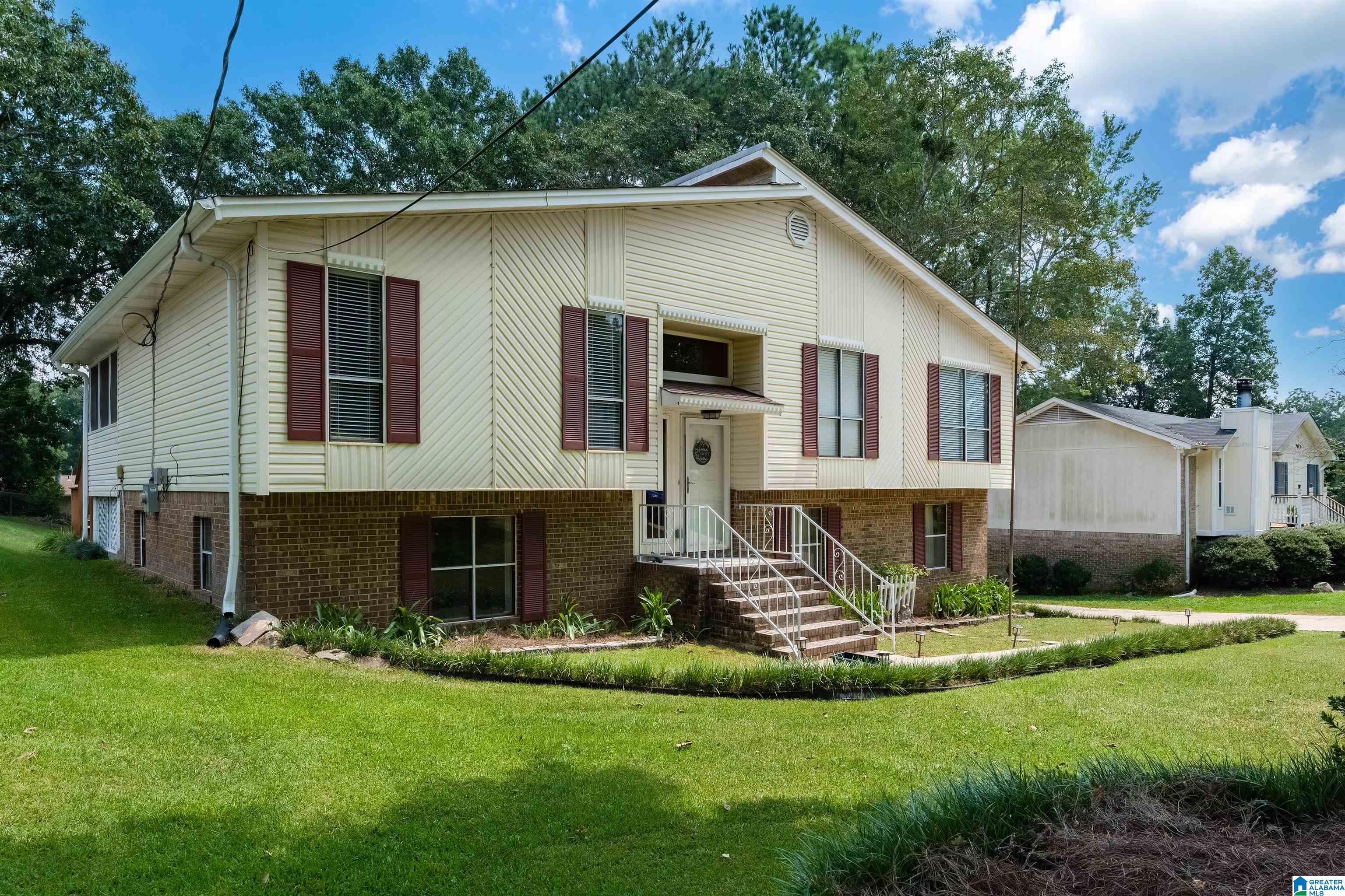 2141 Brewster Road Birmingham, AL 35235 - Photo 3 of 28