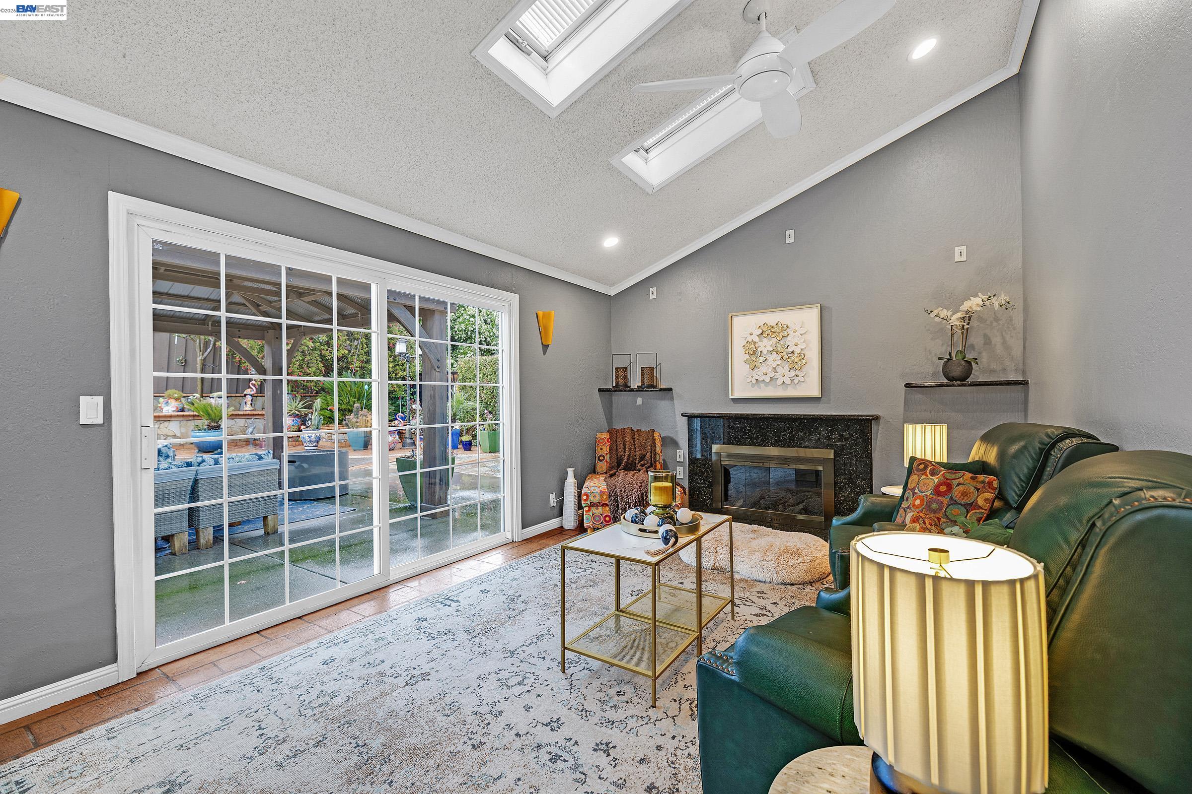 410 Kevin Court San Ramon, CA 94583 - Photo 15 of 44