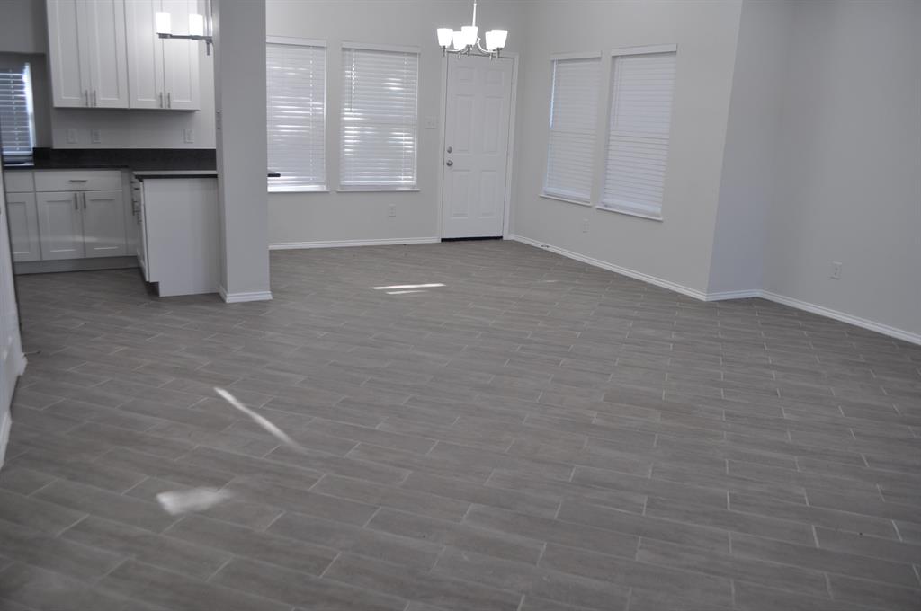 2360 Murphy Court Waxahachie, TX 75165 - Photo 7 of 22 a view of a kitchen