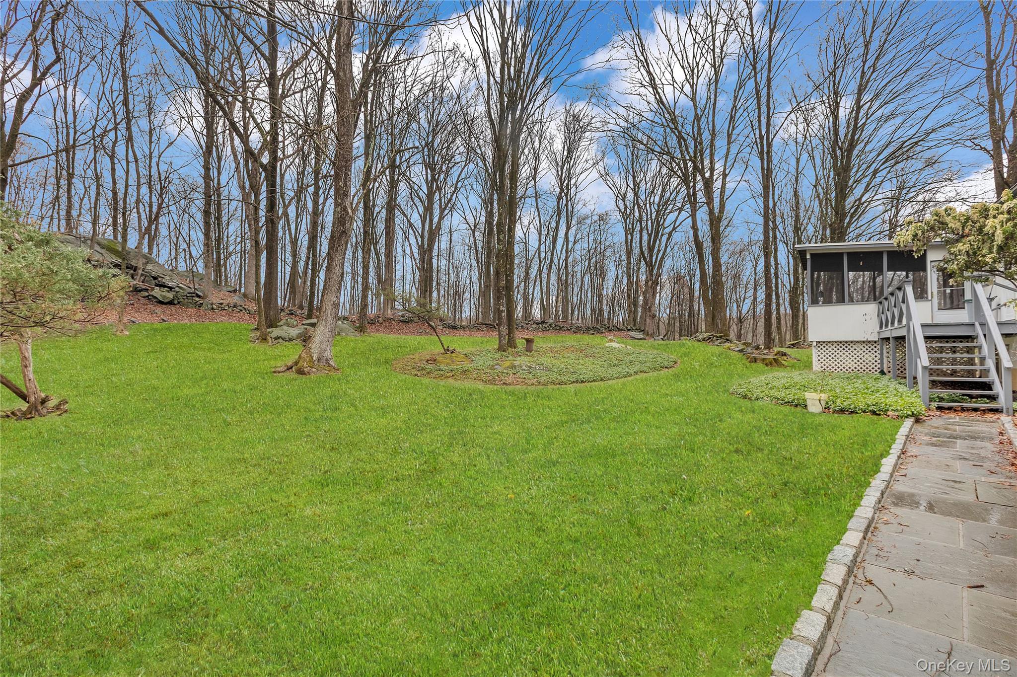 260 Watch Hill Road Cortlandt Manor, NY 10567 - Photo 33 of 36