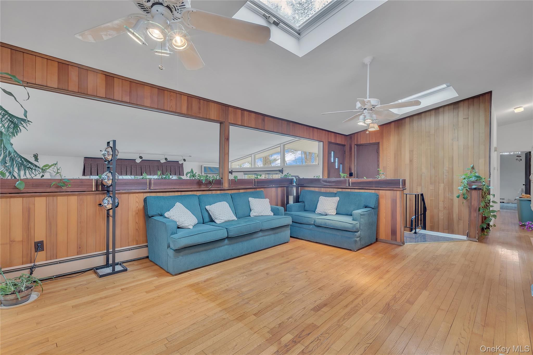 260 Watch Hill Road Cortlandt Manor, NY 10567 - Photo 4 of 36