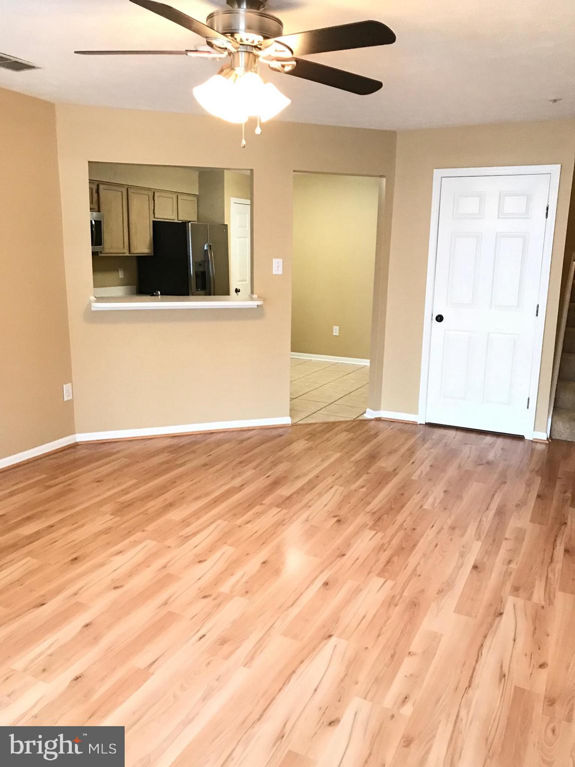 4149 Maple Path Circle, Unit 77 Nottingham, MD 21236 - Photo 4 of 17 Living Room/Kitchen
