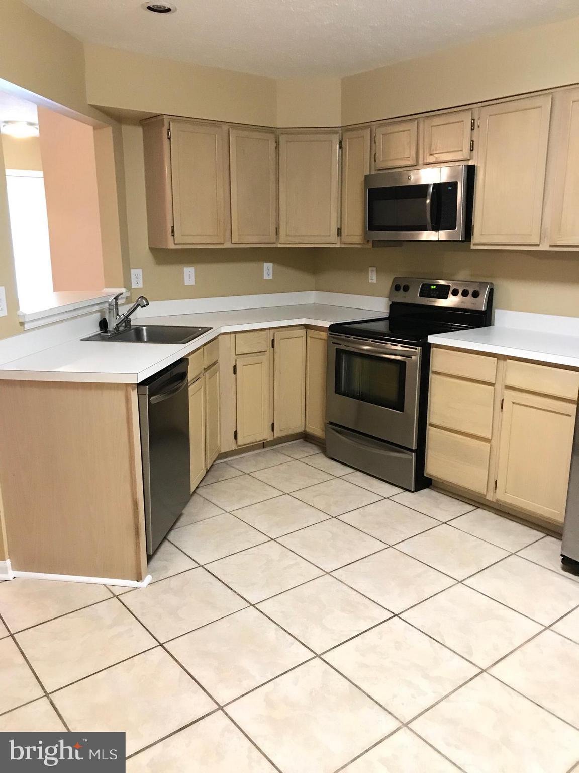 4149 Maple Path Circle, Unit 77 Nottingham, MD 21236 - Photo 5 of 17 Kitchen