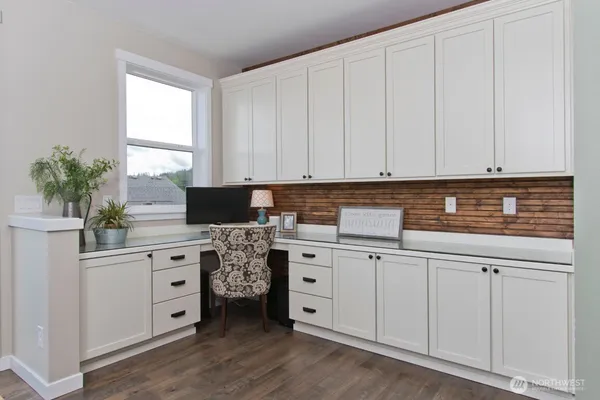$4,800 | 9216 Brinkley Avenue Southeast, Snoqualmie, WA 98065