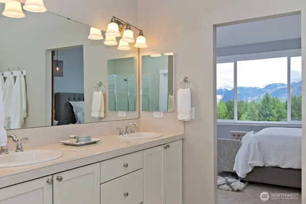 $4,800 | 9216 Brinkley Avenue Southeast, Snoqualmie, WA 98065