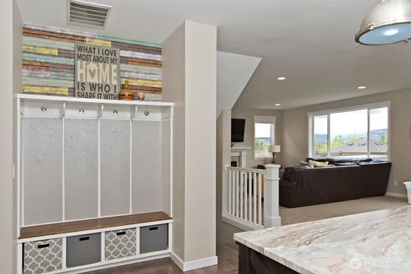 $4,800 | 9216 Brinkley Avenue Southeast, Snoqualmie, WA 98065