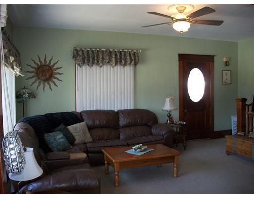 37 Elm Street Milo, ME 04463 - Photo 2 of 25 Living Room.