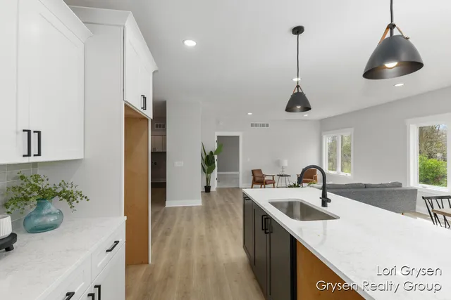 $409,900 | 6706 Sheldon Crossings Drive, Unit 46, Hudsonville, MI 49426