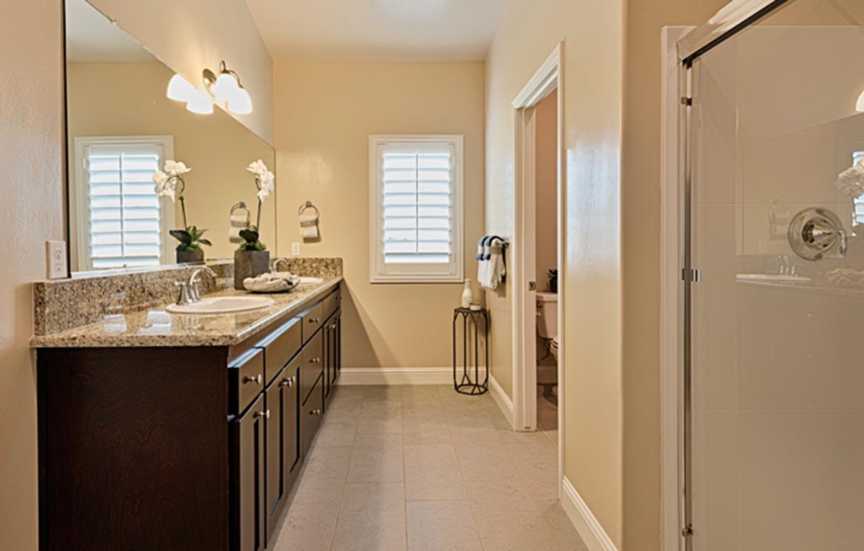 697 Strada Street, Unit 66 Lemoore, CA 93245 - Photo 7 of 10 Gallery Image 7