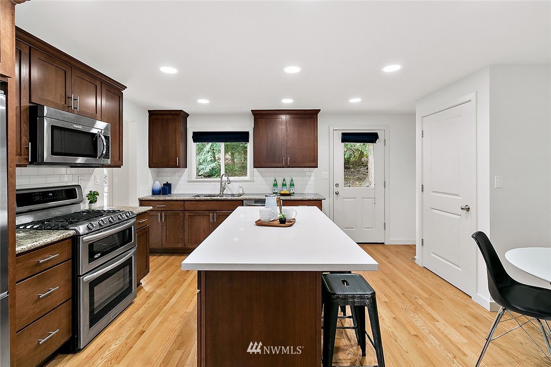 19031 Southeast 128th Street Renton, WA 98059 - Photo 9 of 30 Gallery Image 9