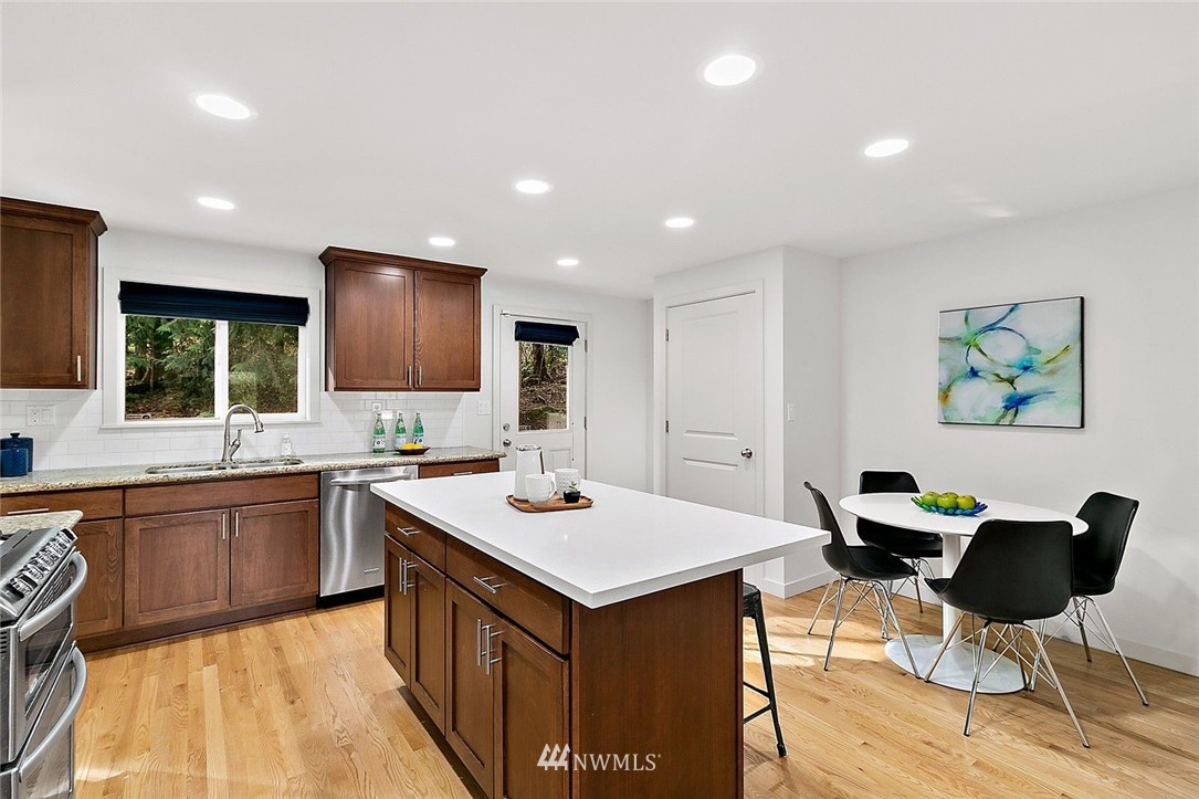 19031 Southeast 128th Street Renton, WA 98059 - Photo 10 of 30 Gallery Image 10