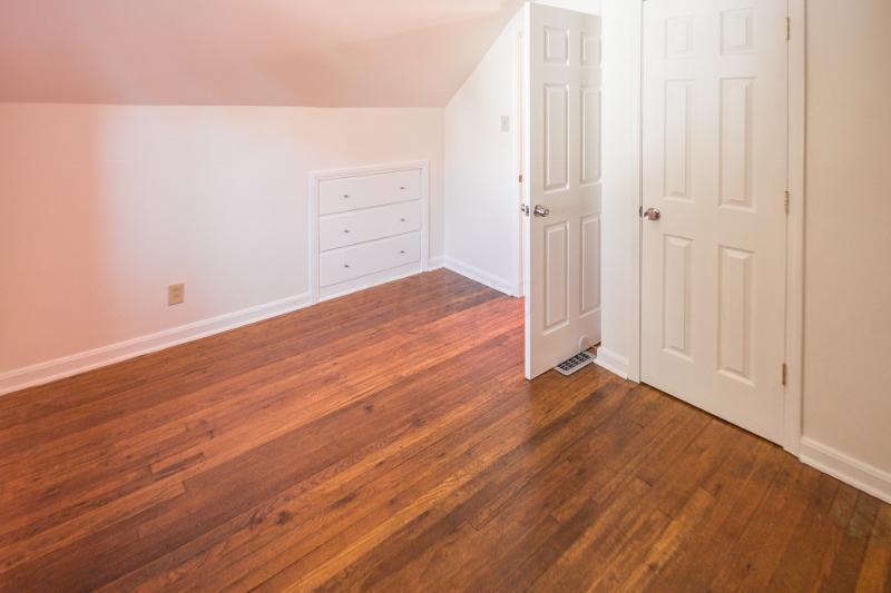 424 South James Road Columbus, OH 43213 - Photo 13 of 21