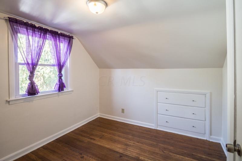 424 South James Road Columbus, OH 43213 - Photo 14 of 21