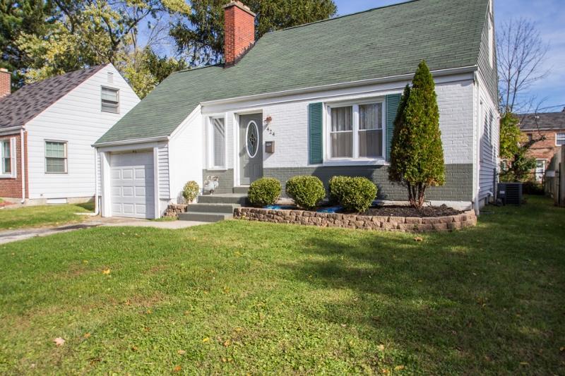 424 South James Road Columbus, OH 43213 - Photo 2 of 21