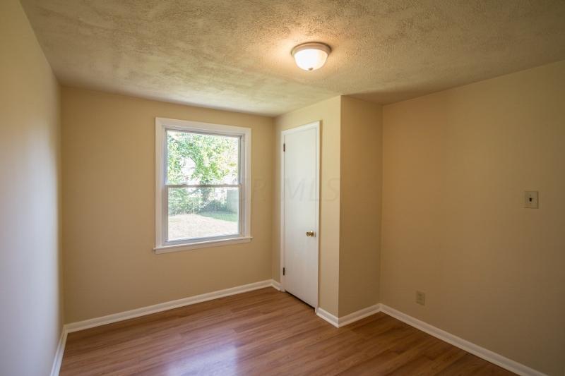 424 South James Road Columbus, OH 43213 - Photo 10 of 21