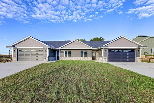 $339,000 | 2510 Stoney Brook Court, Manitowoc, WI 54220