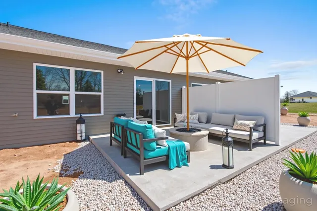 $339,000 | 2510 Stoney Brook Court, Manitowoc, WI 54220