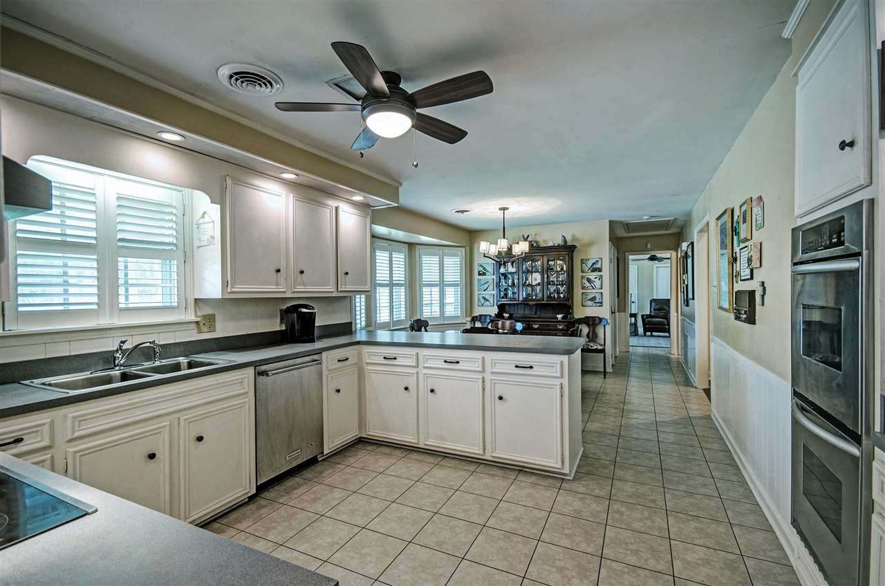 5430 Red Fox Road Jackson, MS 39211 - Photo 15 of 34 Photo 16