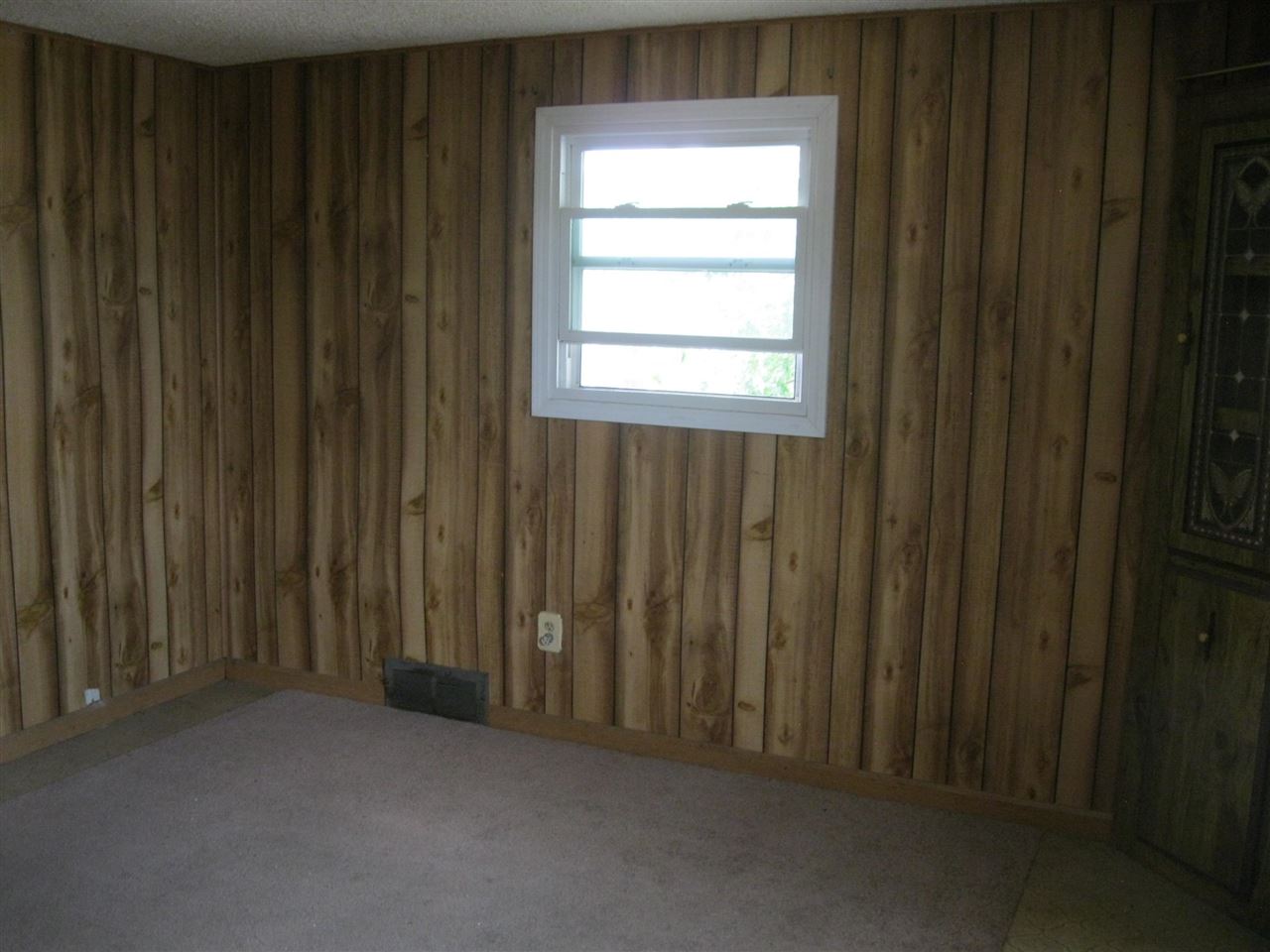 11332 Stephens Road Warren, MI 48089 - Photo 14 of 22 50051289-13.JPG