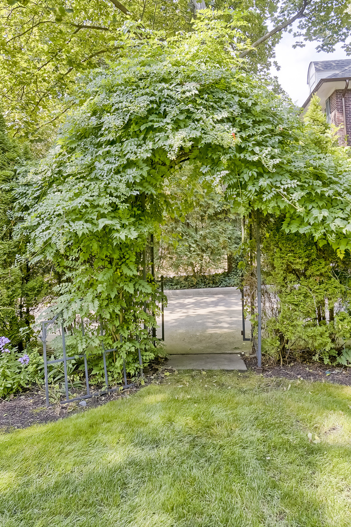 1111 Sheridan Road Wilmette, IL 60091 - Photo 69 of 76