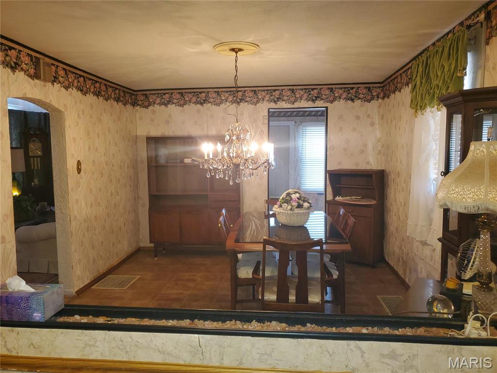 506 North 51st Street East St. Louis, IL 62203 - Photo 8 of 34