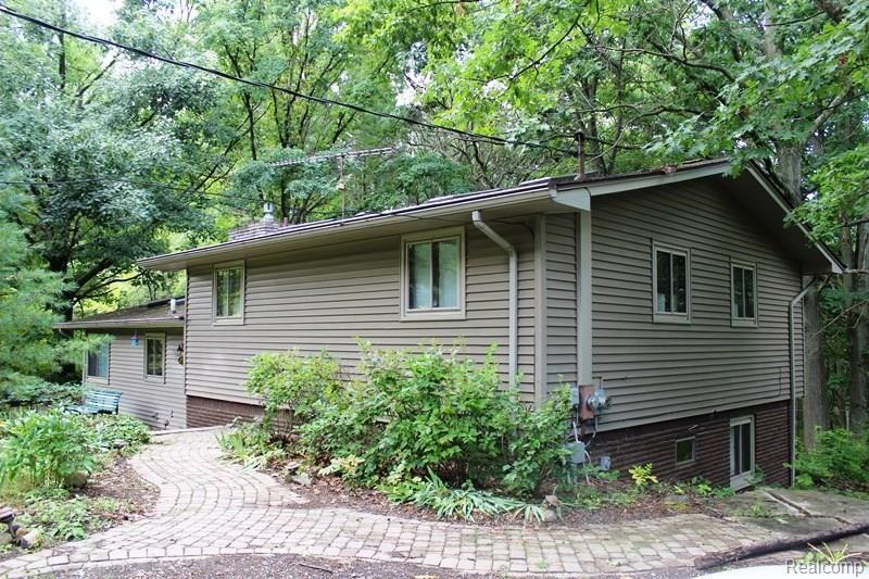 5766 Casey Road Dryden, MI 48428 - Photo 1 of 26