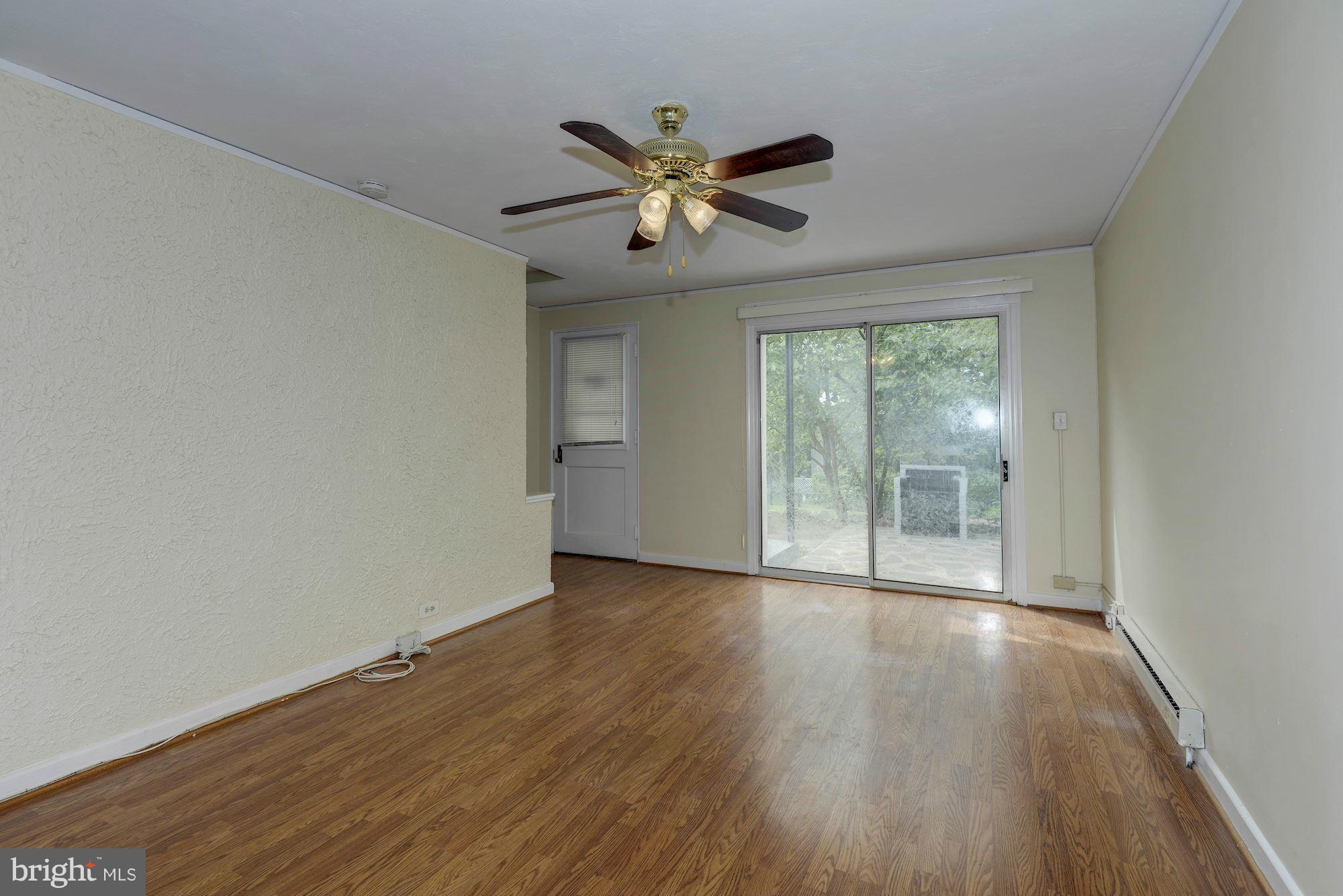 19 Ridge Road, Unit B Greenbelt, MD 20770 - Photo 7 of 30 Living Room