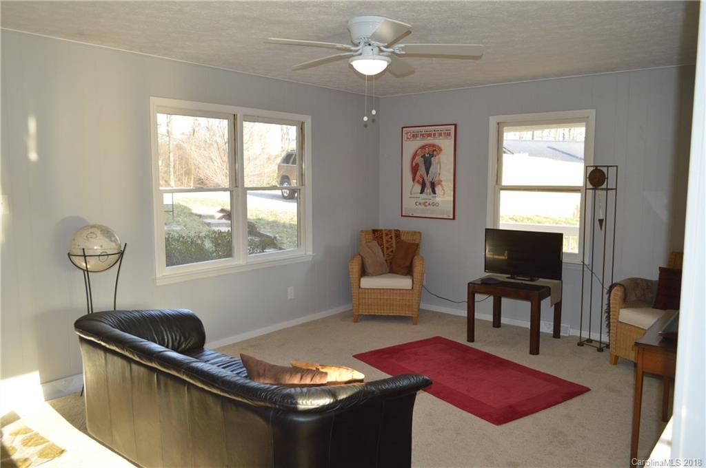 435 Piney Ridge Mountain Road Zirconia, NC 28790 - Photo 4 of 12 Gallery Image 4
