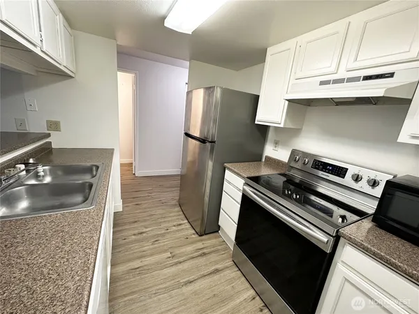 $419,950 | 25051 144th Place Southeast, Kent, WA 98042