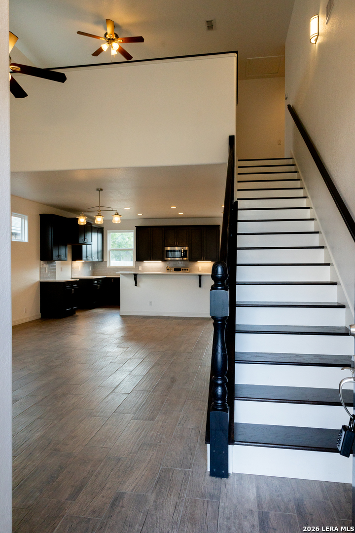 20 Rio Seco Uvalde, TX 78801 - Photo 3 of 21 a view of a living room with furniture and a kitchen view