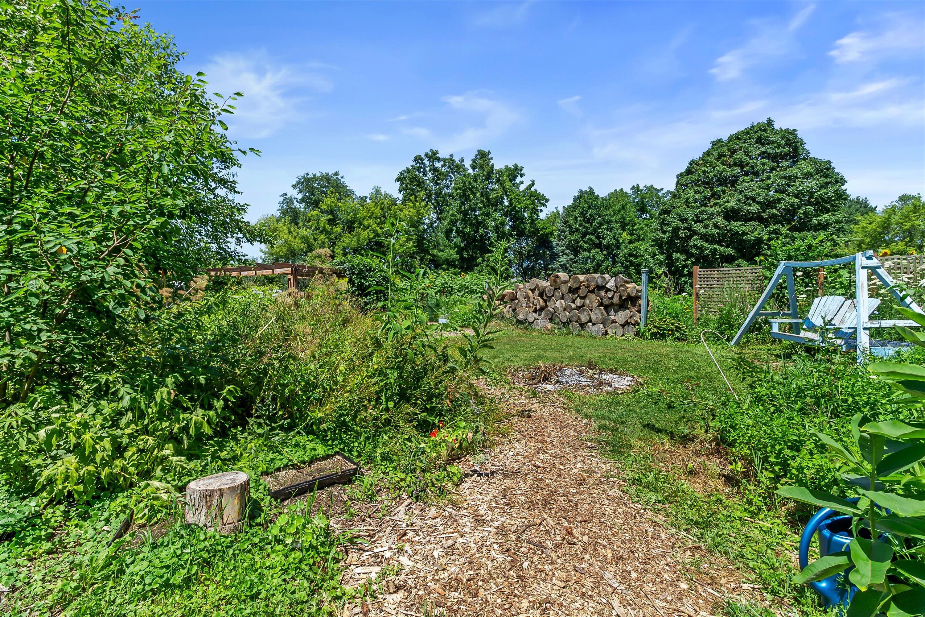 225 Nelson Street Sharon, WI 53585 - Photo 19 of 26 25-E6A3806