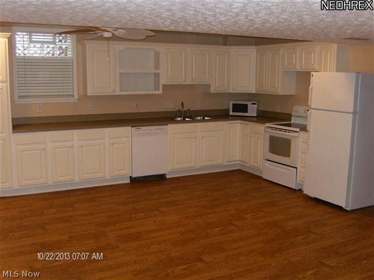 7170 Spieth Road Medina, OH 44256 - Photo 12 of 19 Finished lower level or possible in-law suite.
