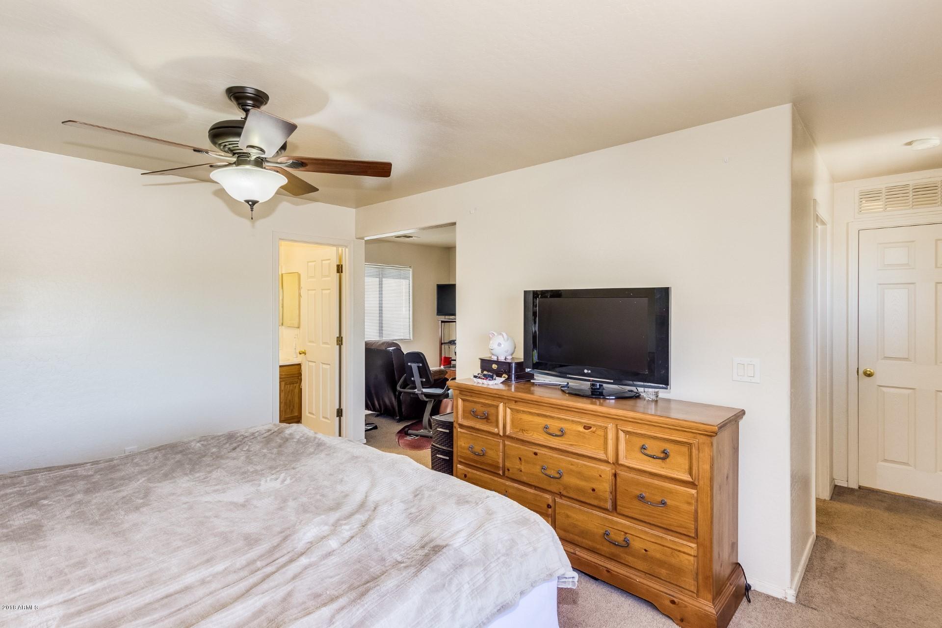 3727 West Fremont Rd. Phoenix, AZ 85041 - Photo 11 of 23 1bee2d078e78081d41f35fe3a1f4b8cf