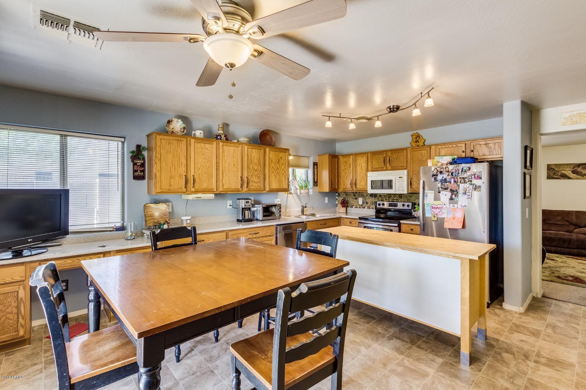 3727 West Fremont Rd. Phoenix, AZ 85041 - Photo 8 of 23 963c3fd0fb908da17c4dd1ae4d634d8c