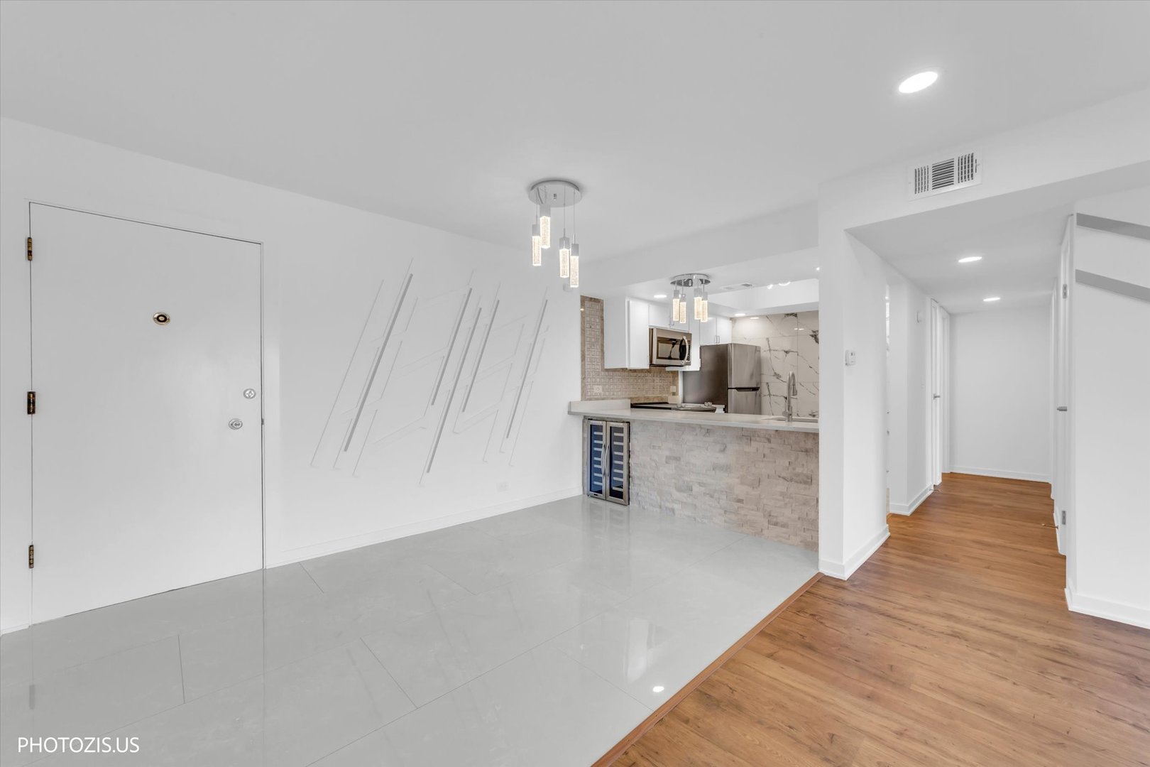 830 Elder Road, Unit B413 Homewood, IL 60430 - Photo 14 of 29 Gallery Image 14