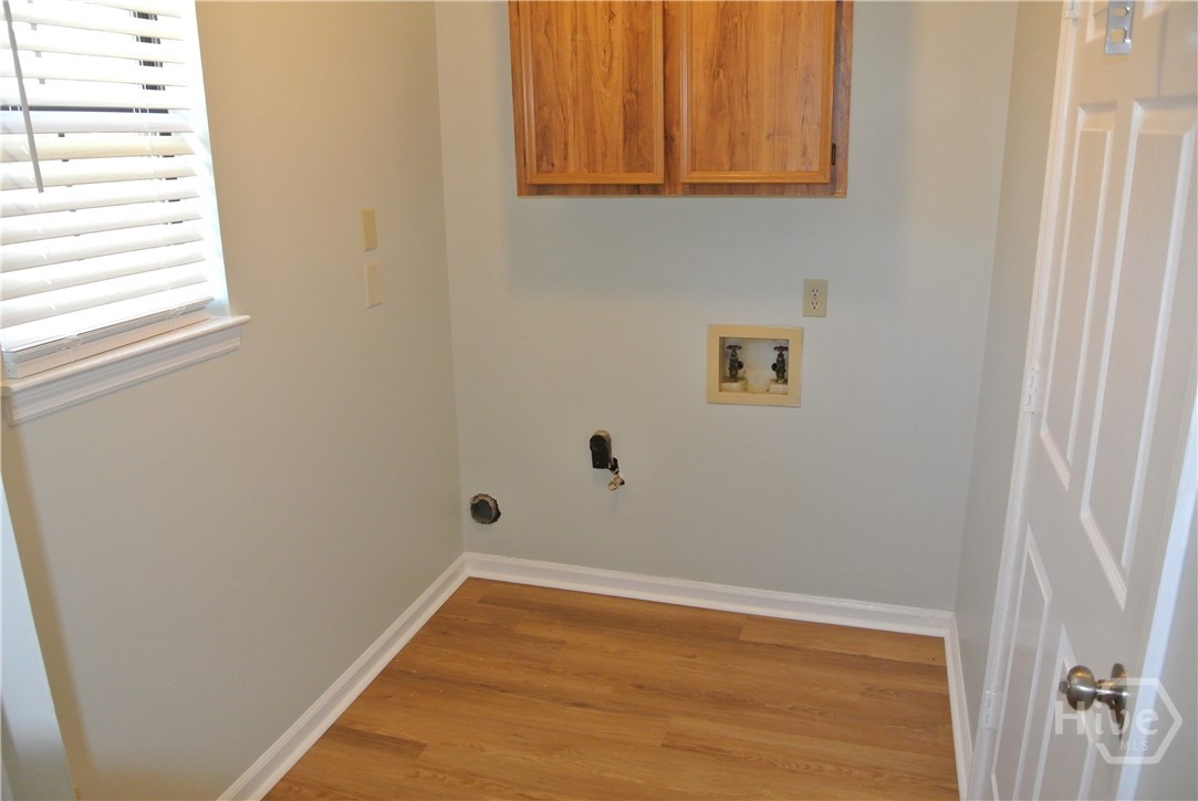 29 Rivers Bend Drive Savannah, GA 31406 - Photo 14 of 15 Unoccupied Laundry