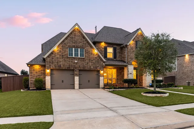 $925,000 | 10703 William Pass Lane, Cypress, TX 77433