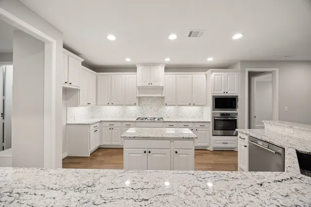 $925,000 | 10703 William Pass Lane, Cypress, TX 77433