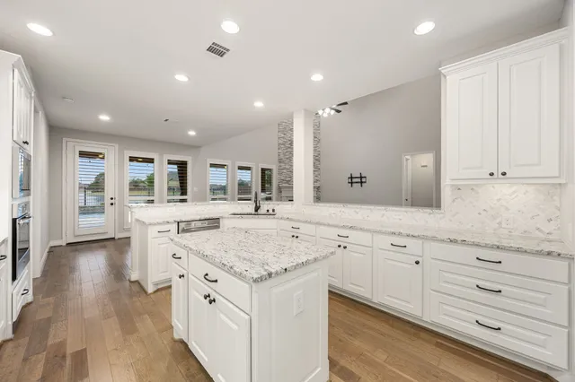 $925,000 | 10703 William Pass Lane, Cypress, TX 77433