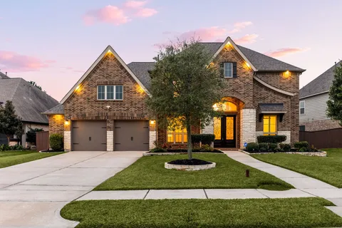 $925,000 | 10703 William Pass Lane, Cypress, TX 77433