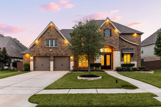 $925,000 | 10703 William Pass Lane, Cypress, TX 77433