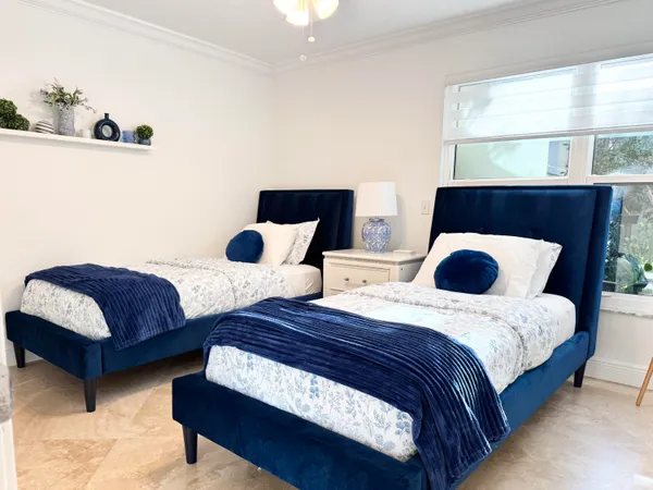$5,000 | 4161 U.S. Highway 1, Unit I2, Jupiter, FL 33477