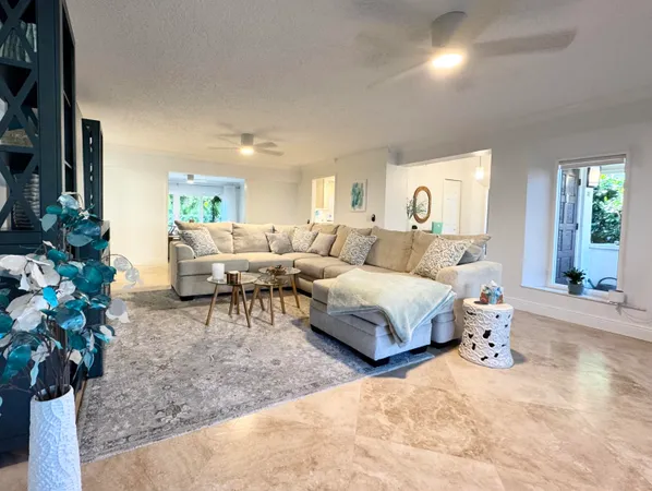 $5,000 | 4161 U.S. Highway 1, Unit I2, Jupiter, FL 33477