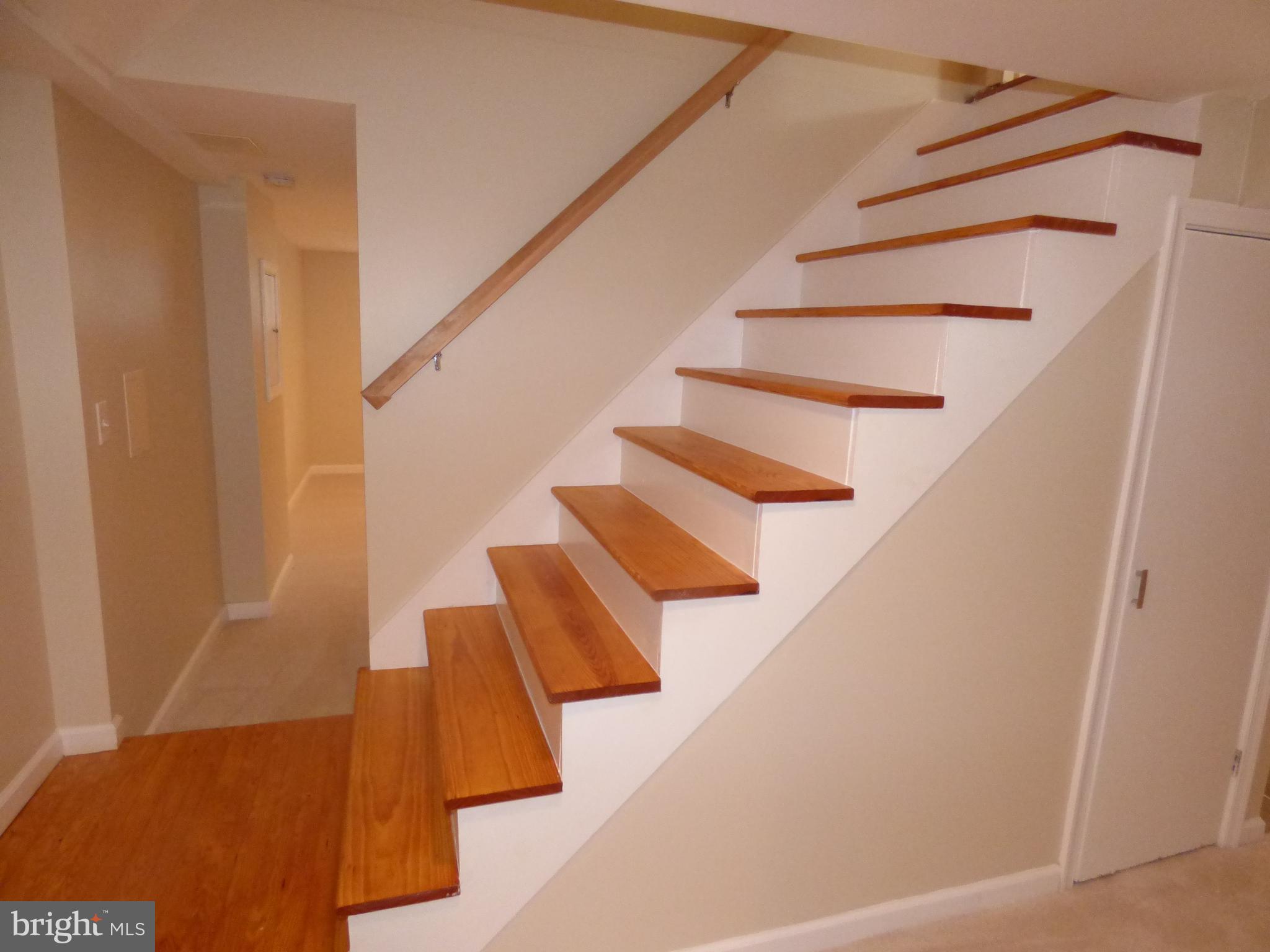 6603 Edsall Road Springfield, VA 22151 - Photo 21 of 30 a view of entryway